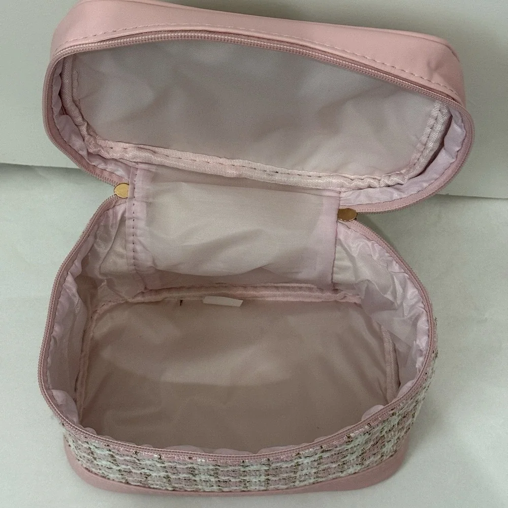 Ulta‎ Makeup Cosmetic Train Case Travel Plaid Pink White Zipper Foldable Lined